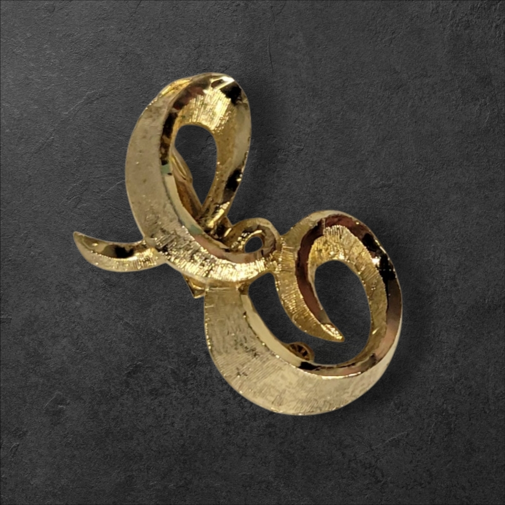 Vtg Mamselle Brooch 15$